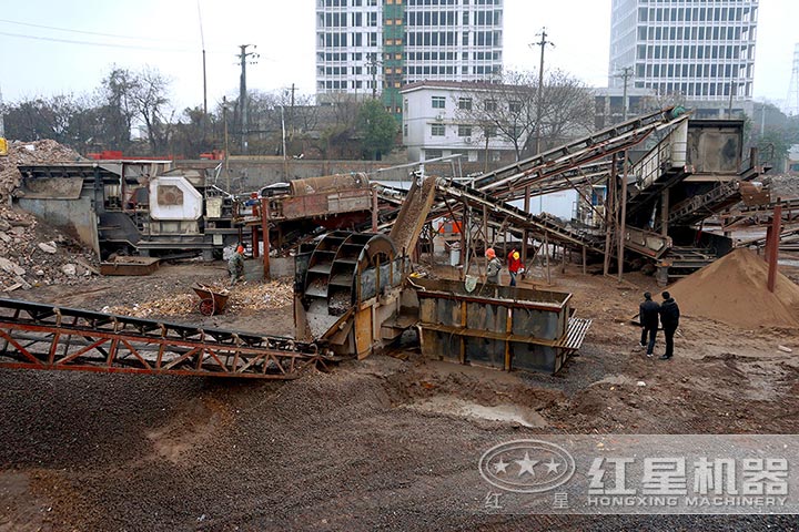 建筑垃圾粉碎現場